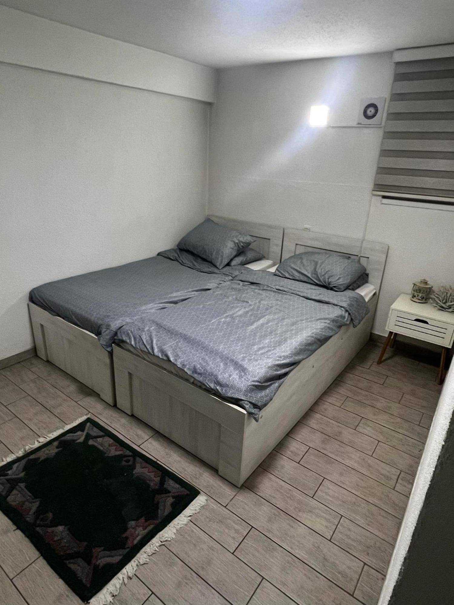 Hostel Tuzla Bagian luar foto