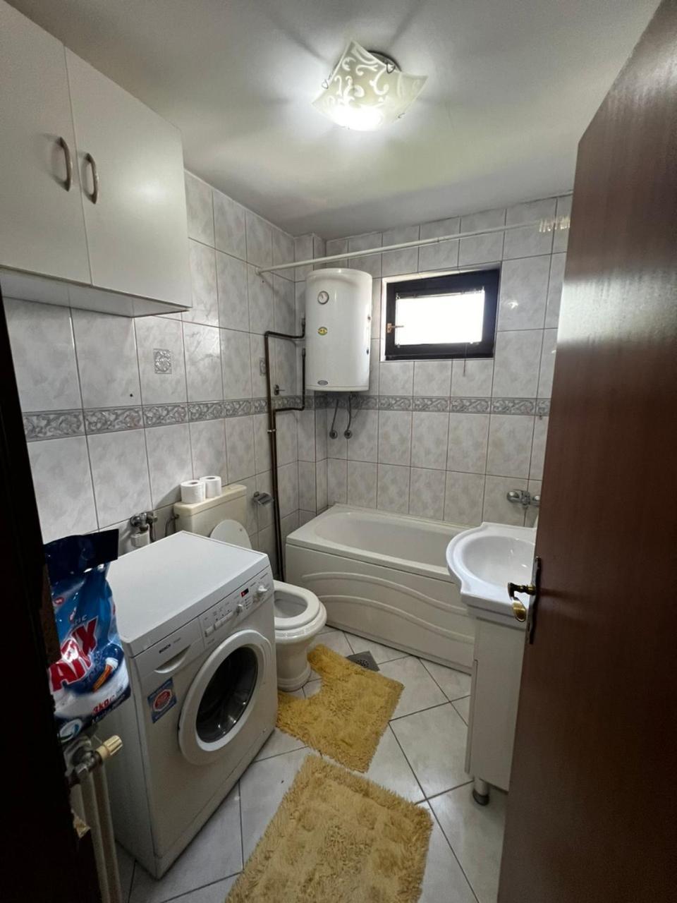 Hostel Tuzla Bagian luar foto